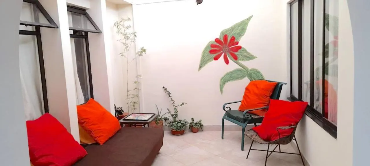 Hostal Saveva Para Grupos Familias Estudiantes Y Deportistas Medellin Colombia